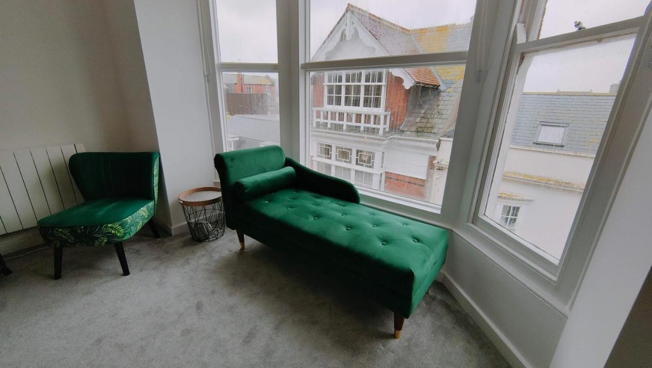 Stunning One Bedroom Holiday Flat In Weymouth Eksteriør billede